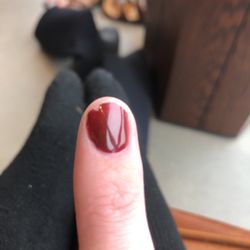 Lee Nails