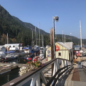 Genoa Bay Cafe - Bridge to the nearby dock. - Bistros Near Me - Duncan, British Columbia Genoa Bay Cafe - Bridge to the nearby dock. - Bistros Near Me - Duncan, British Columbia