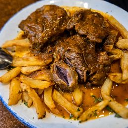 Very good pork cheek in traditional sauce