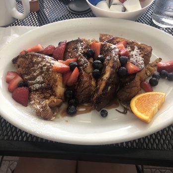 Max's Table - Crunchy French toast - Breakfast & Brunch Near Me - Osprey, Florida