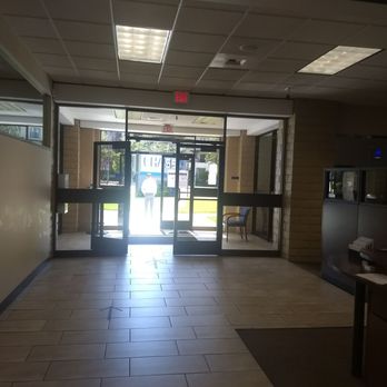 Chase Bank - exit door left wide open during the pandemic - Banks & Credit Unions Near Me - Sunnyvale, California Chase Bank - exit door left wide open during the pandemic - Banks & Credit Unions Near Me - Sunnyvale, California