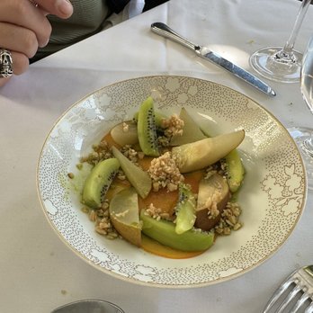 Spruce - Fruit plate-starter - American Near Me - San Francisco, California