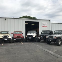MKT Garage - Just Jeepin