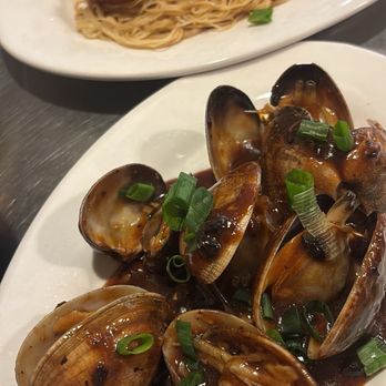 Red Cafe - Chinese Near Me - Honolulu, Hawaii