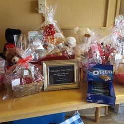 Laurel's Floral - Also nice assortment of gift baskets