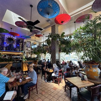 Tower Cafe - Inside - Breakfast & Brunch Near Me - Sacramento, California Tower Cafe - Inside - Breakfast & Brunch Near Me - Sacramento, California