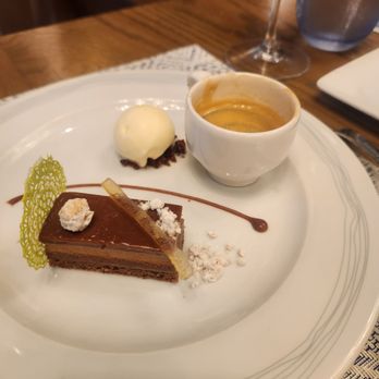 Boulud Sud Miami - Chocolate bar - Mediterranean Near Me - Miami, Florida Boulud Sud Miami - Chocolate bar - Mediterranean Near Me - Miami, Florida