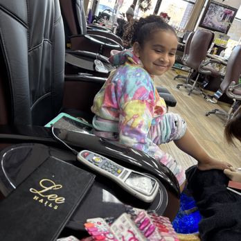 Lee Nails - Pedi - Nail Salons Near Me - Cincinnati, Ohio Lee Nails - Pedi - Nail Salons Near Me - Cincinnati, Ohio