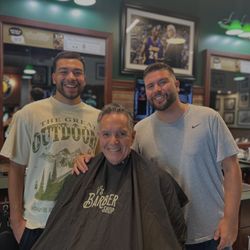 V's Barbershop O-Town West