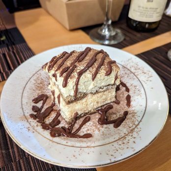 Eddie’s Kitchen - Tiramisu - Italian Near Me - Santa Rosa, California