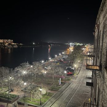 River Street Inn - River view - Hotels Near Me - Savannah, Georgia River Street Inn - River view - Hotels Near Me - Savannah, Georgia