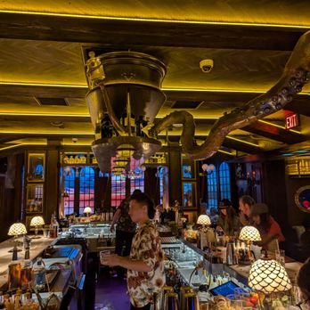 Captain's Quarters - Inside - Cocktail Bars Near Me - San Diego, California