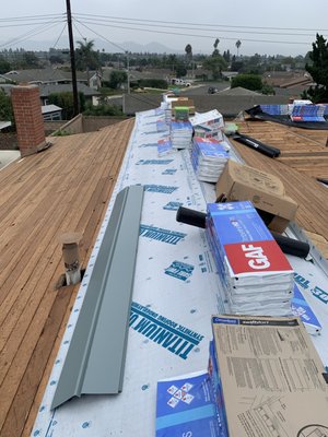 Conejo Valley Roofing Logo