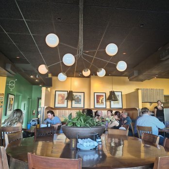 La Grande Orange Pizzeria - Dining room - Pizza Near Me - Phoenix, Arizona La Grande Orange Pizzeria - Dining room - Pizza Near Me - Phoenix, Arizona