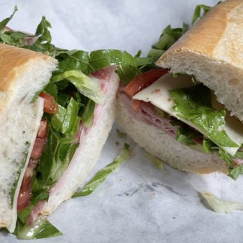 Vinnie's Sub Shop - Inside Vinnie's Special Signature Sandwich - Delis Near Me - Chicago, Illinois