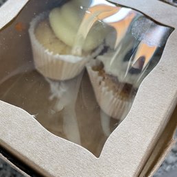 Only the Lemon & Tiramisu left...