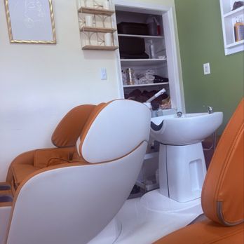 GloWell Hair Spa - Here washing station massage chairs - Hair Salons Near Me - Alexandria, Virginia GloWell Hair Spa - Here washing station massage chairs - Hair Salons Near Me - Alexandria, Virginia