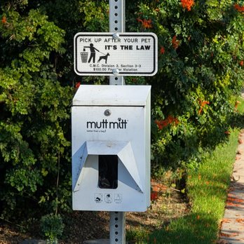 Darrell Essex Park - Where the doggie bags are supposed to be - Parks Near Me - Cypress, California Darrell Essex Park - Where the doggie bags are supposed to be - Parks Near Me - Cypress, California