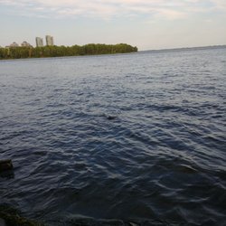 Parc du Quai-de-la-Tortue - View from right next to the dock