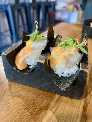 Kinjo Hand Roll Bar by null