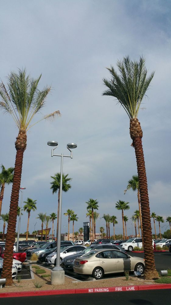 RAMPART COMMONS Updated September 2024 11 Photos 1055 S Rampart