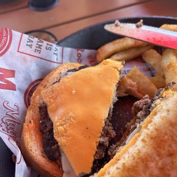 Mugshots Grill & Bar - Florence, AL - Patty Melt, without the melt - American Near Me - Florence, Alabama Mugshots Grill & Bar - Florence, AL - Patty Melt, without the melt - American Near Me - Florence, Alabama