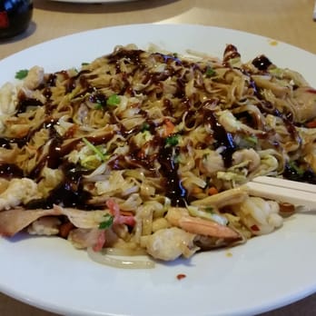 Pho Empire - The Fried Rice is awesome. Put some vietnamese hot sauce and top with housin sauce... YUM! - Vietnamese Near Me - Irving, Texas Pho Empire - The Fried Rice is awesome. Put some vietnamese hot sauce and top with housin sauce... YUM! - Vietnamese Near Me - Irving, Texas