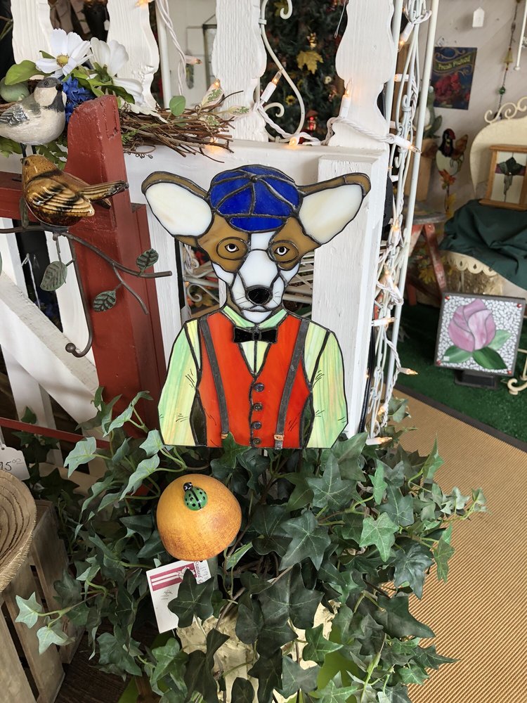 STAINED GLASS JUNCTION Updated September 2024 1563 State Highway 99