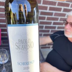 The Wine Loft - This fun guy invited us to his table to try out this very tasty wine. We shared some of our rosé of course :-)