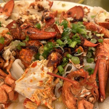 Canton Manor - Lobster over rice noodles - Chinese Near Me - Bayside, New York
