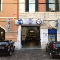 Officine Lucidi - ingresso frontale officine