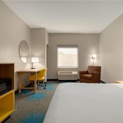 Guest room