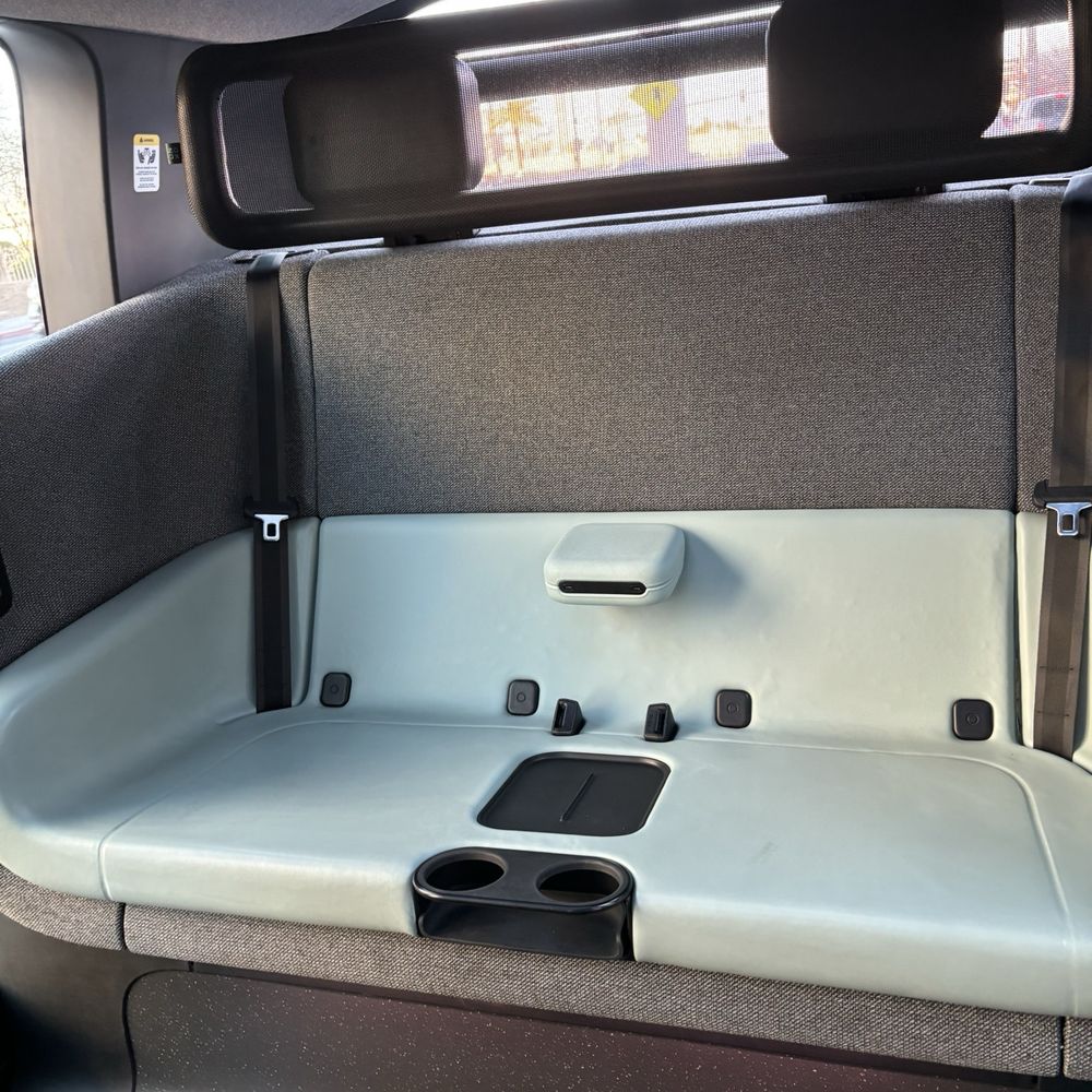 Zoox - Interior - Taxis Near Me Zoox - Interior - Taxis Near Me