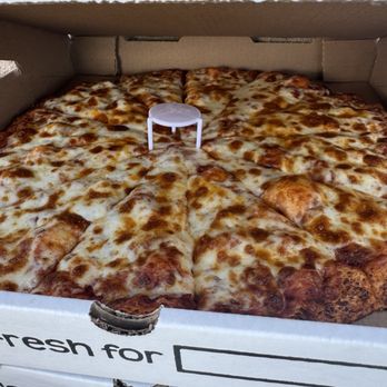 Straw Hat Pizza - Pizza Near Me - Bakersfield, California Straw Hat Pizza - Pizza Near Me - Bakersfield, California