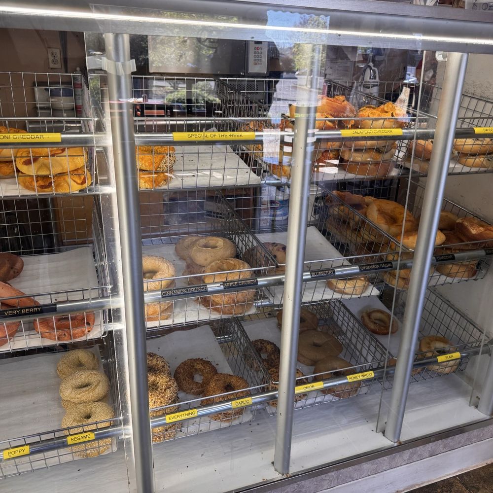 The Bagel Tree Cafe - Fresh bagels - Bagels Near Me - Roseburg, Oregon