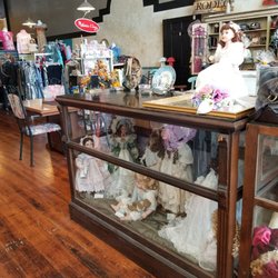 TGC & The Little Coffee Shop - More shopping