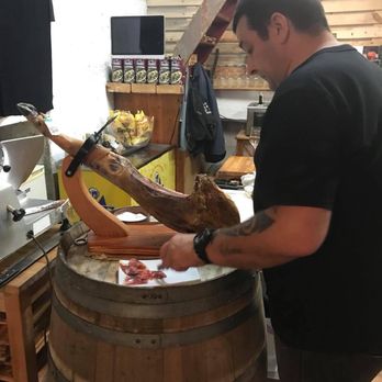 Bodega Maestrazgo - Beer, Wine & Spirits Near Me - Barcelona, B Bodega Maestrazgo - Beer, Wine & Spirits Near Me - Barcelona, B