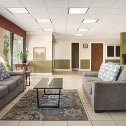 Travelodge by Wyndam Zanesville - Lobby