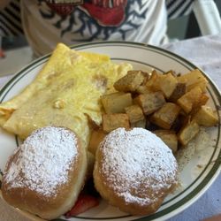 Egg-Spresso Cafe - Omelette with home fries and jacks and fruit.