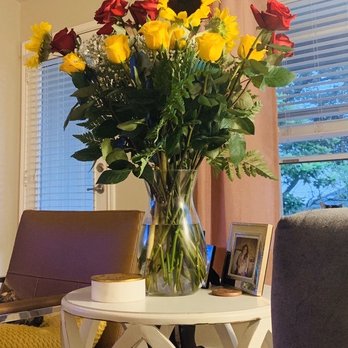 Judy's Petal and Blooms - Floral Designers Near Me