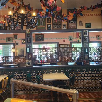 Chuy's - Bar dining area - Tex-Mex Near Me - Carmel, Indiana