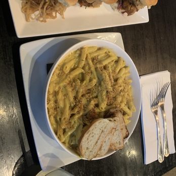 Cascadia Public House - 5 Mile Pork Sliders and Curry Mac - Gastropubs Near Me - Spokane, Washington Cascadia Public House - 5 Mile Pork Sliders and Curry Mac - Gastropubs Near Me - Spokane, Washington