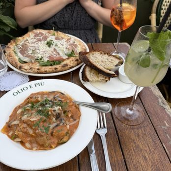 Olio e Più - Pizza Near Me - New York, New York Olio e Più - Pizza Near Me - New York, New York