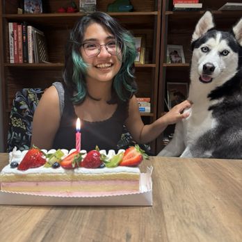 85°C Bakery Cafe-Plano - The birthday girl - Bakeries Near Me - Plano, Texas