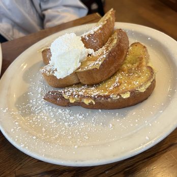 Friends Cafe - Breakfast & Brunch Near Me - Tustin, California