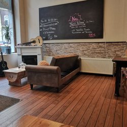 Pizza Family - Pizza Family interior