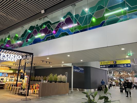 Arturo Merino Benitez International Airport by null