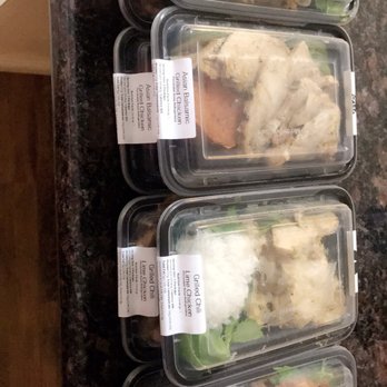 Vern's Meal Prep - four containers of food - Food Delivery Services Near Me Vern's Meal Prep - four containers of food - Food Delivery Services Near Me