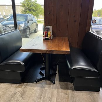 Holleman Tavern - Booth seating. - Wraps Near Me - College Station, Texas Holleman Tavern - Booth seating. - Wraps Near Me - College Station, Texas