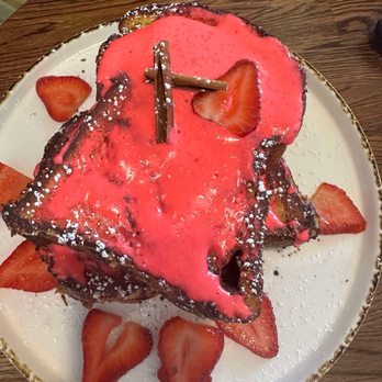 Madres Brunch - Breakfast & Brunch Near Me - Placentia, California